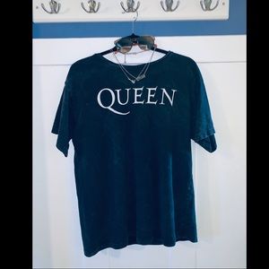 Queen band tee